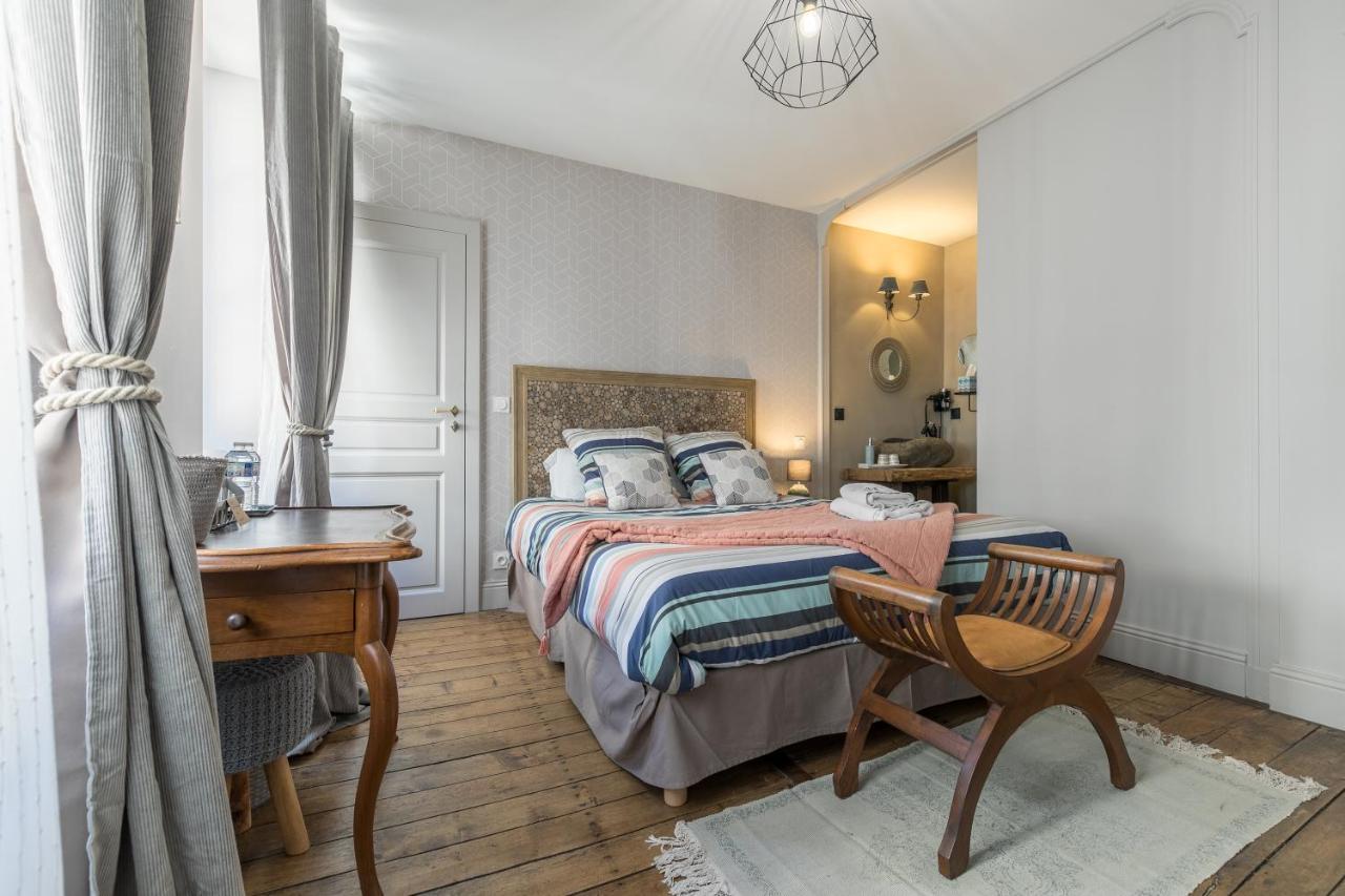 Bed and Breakfast Le Logis D'Augustin Mont de Marsan Exterior foto